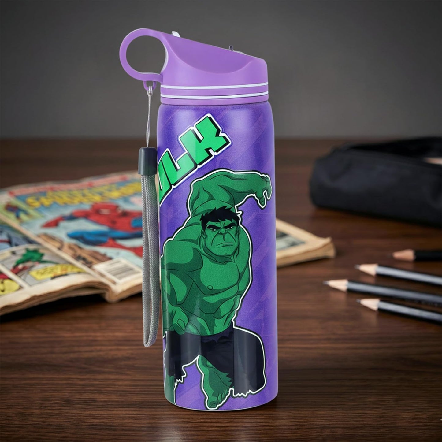 Marvel Hulk Stainless Steel Water Bottle for Kids & Adults, Leakproof Sports Sipper Bottle with Carry Strap, BPA-Free Reusable for School, Office, Travel & Outdoor Use, 700ml