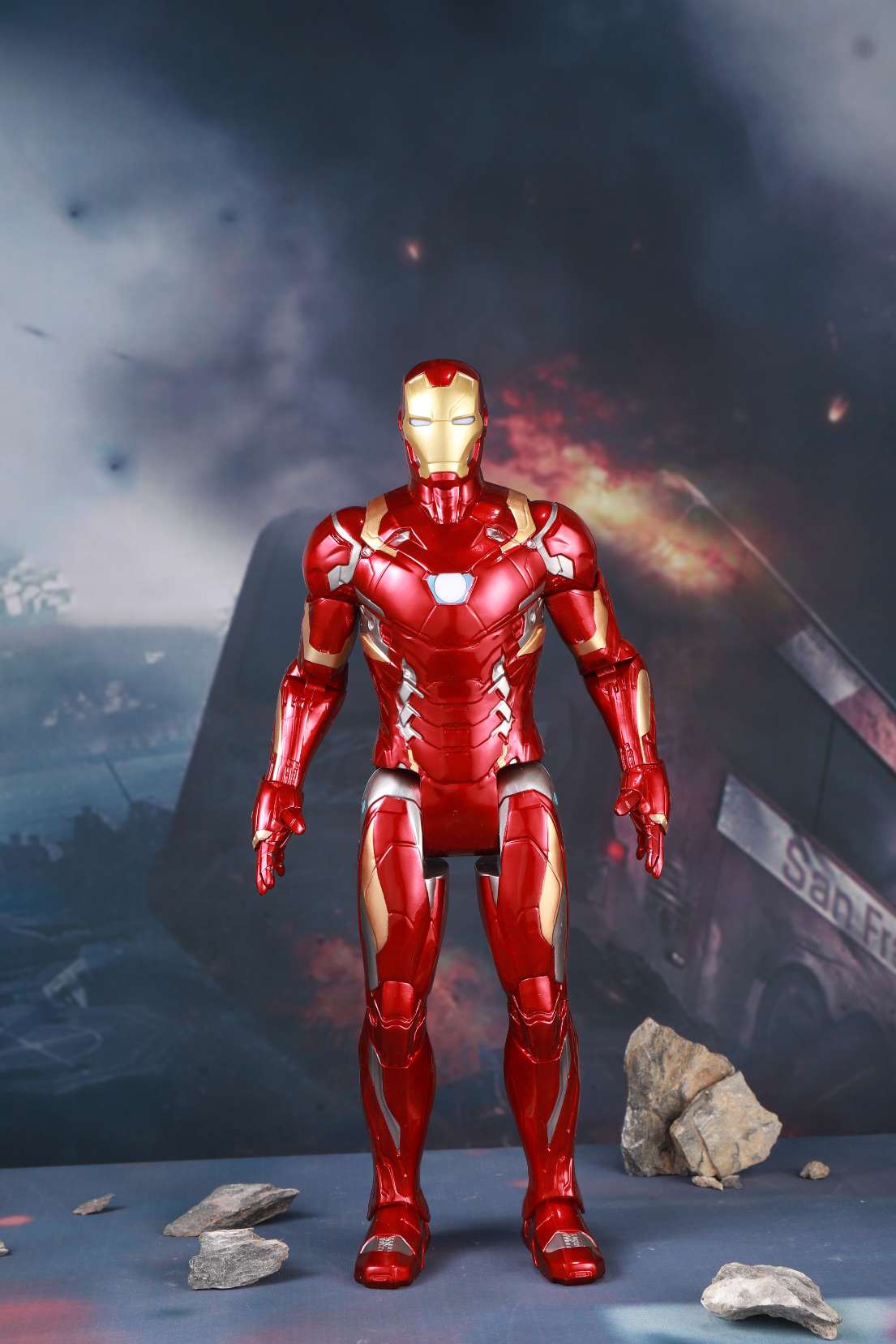 Iron Man  Marvel Action Figure Toy [7 Inch]